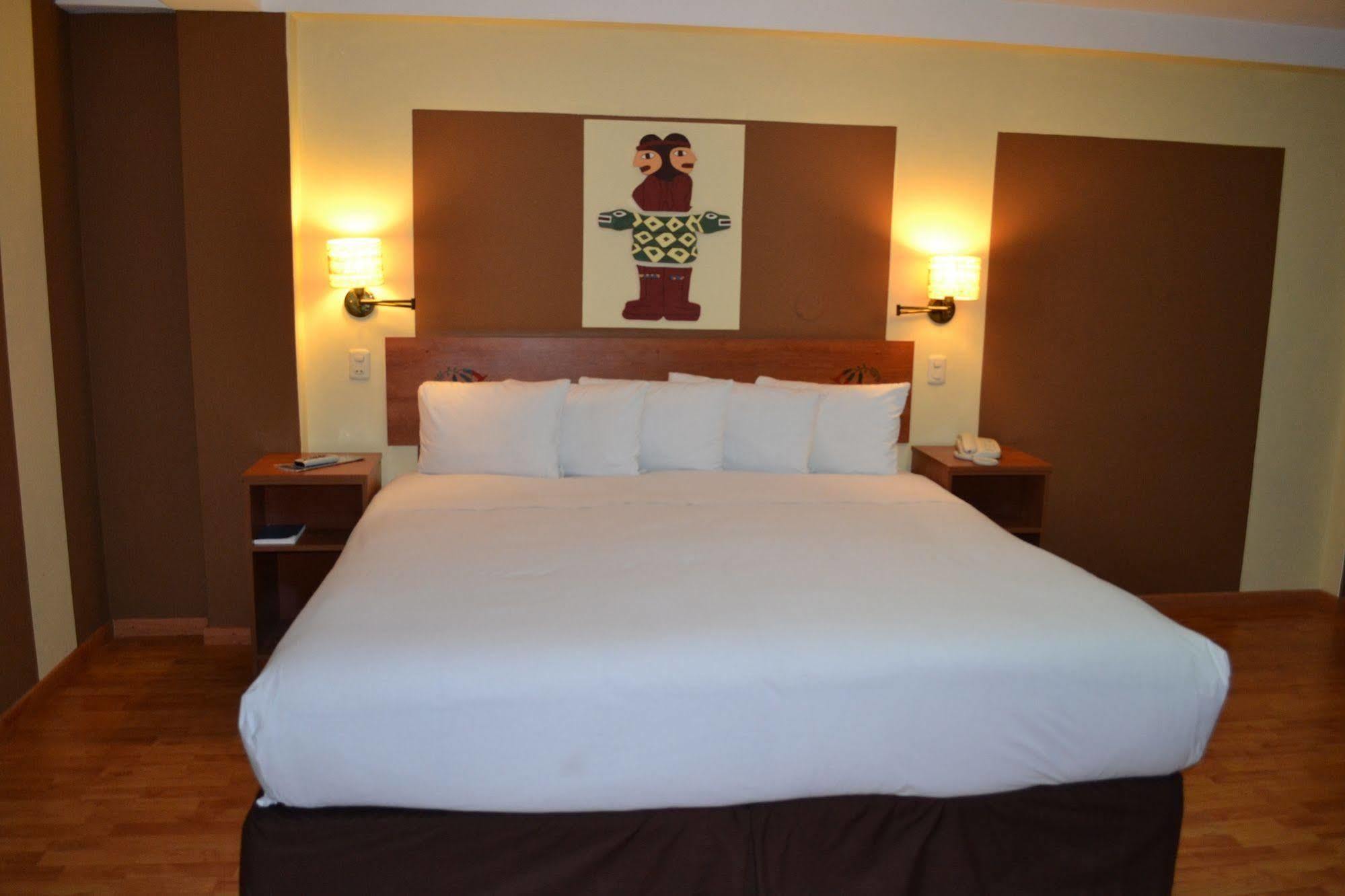 Intiqa Hotel Πούνο Εξωτερικό φωτογραφία